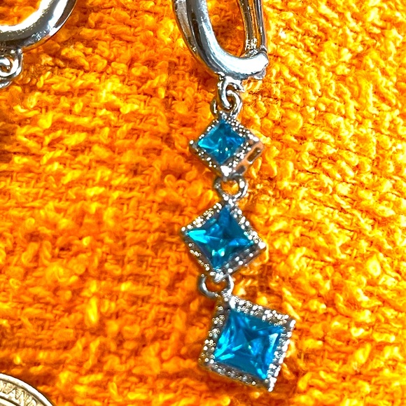 Blue topaz earrings sterling silver - Picture 5 of 9